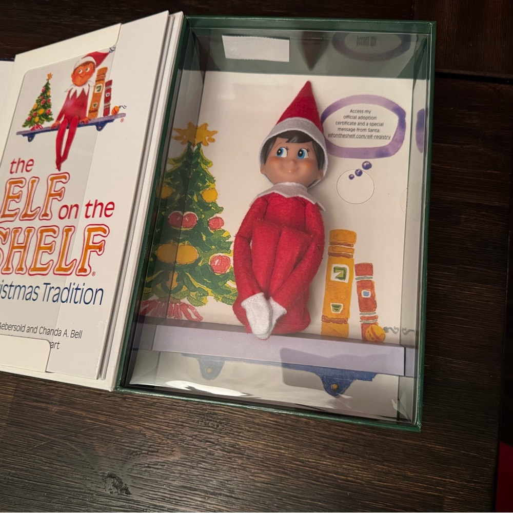 The Elf on the Shelf: A Christmas Tradition Book Set (Boy) - Picture 5 of 8
